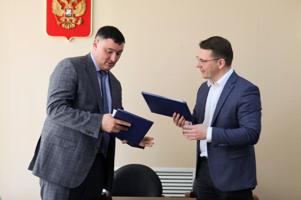 The Irkutsk administration and Pharmasyntez have signed an agreement on social and economic cooperation