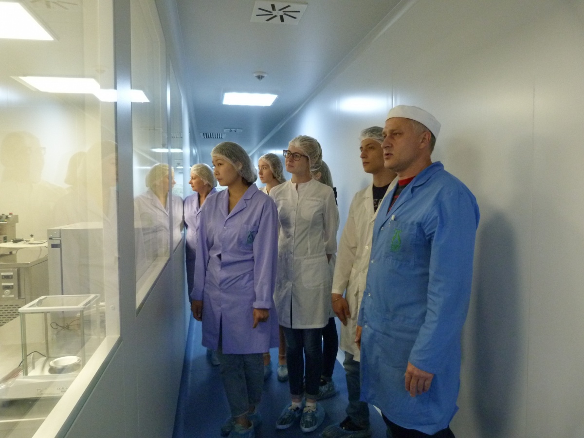 First year students of Irkutsk State Medical University undertook practical training at the Pharmasyntez’s plant in Irkutsk